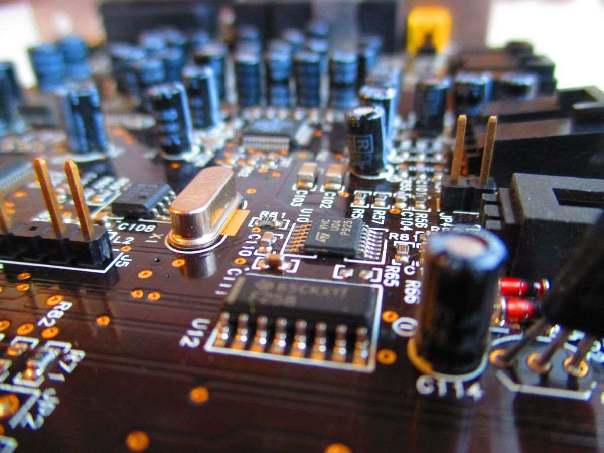 Resistors in printed circuit board: different types of resistors